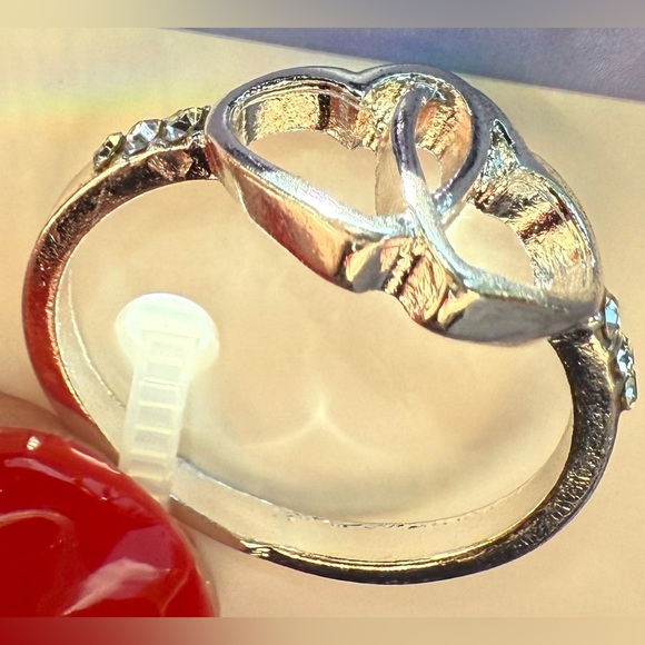 Claire's Double Heart Silver-tone Ring Sz 6 - Picture 4 of 6